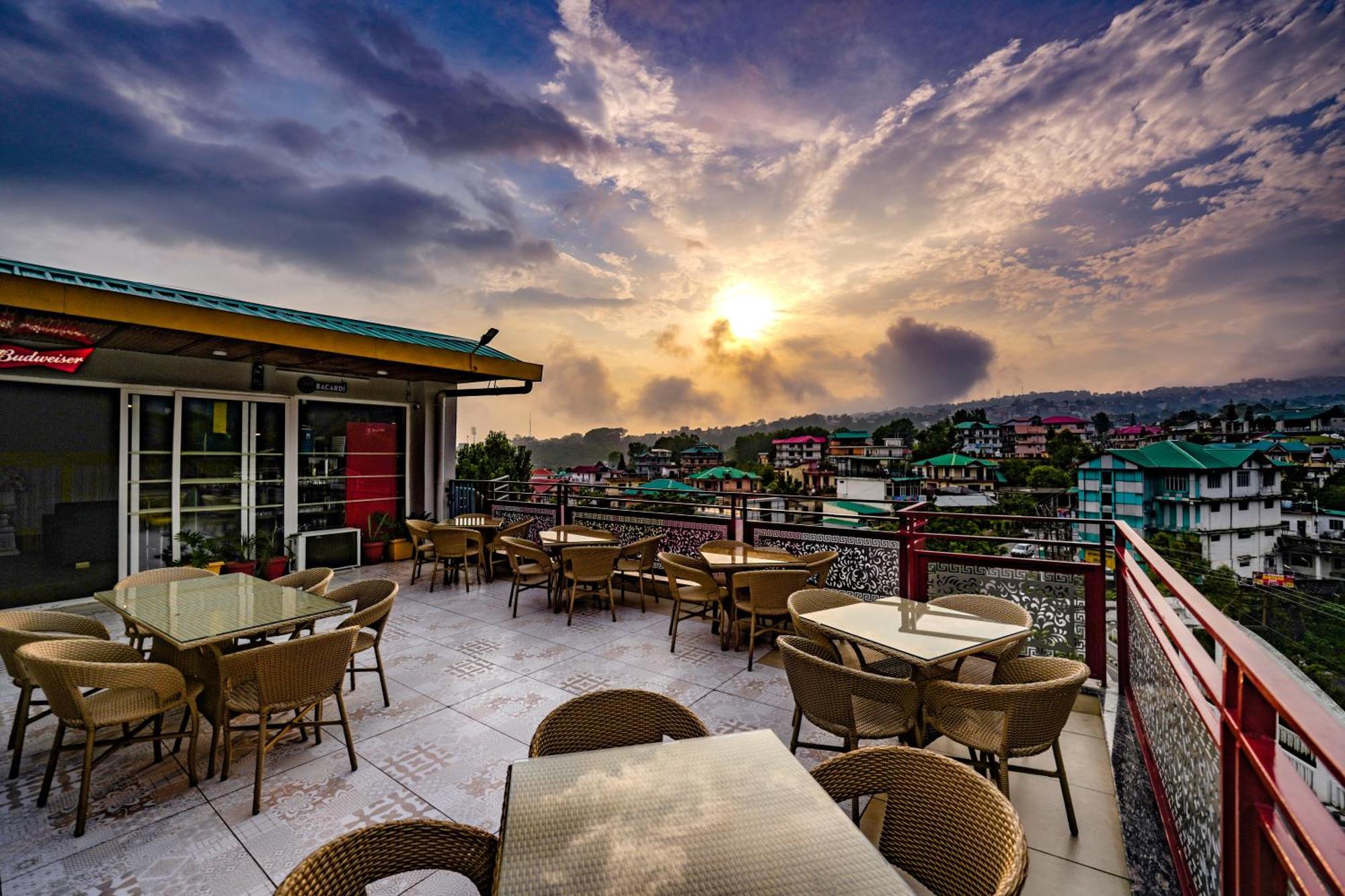 Hotel Square One By D'Polo ดารัมซาลา ภายนอก รูปภาพ